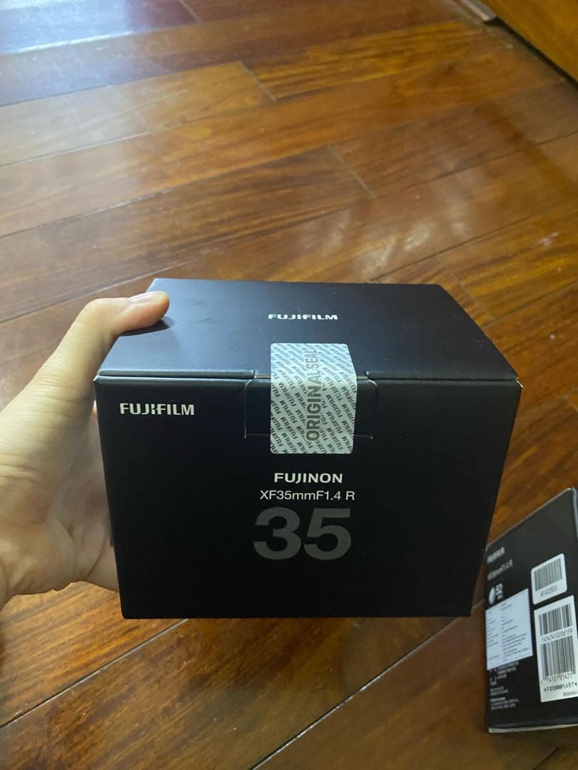 新品未使用 FUJIFILM XF35mm F1.4 レンズ