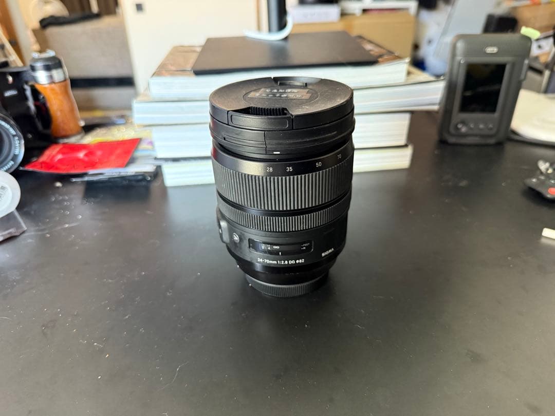 SIGMA 24-70mm F2.8 DG OS HSM artズームレンズ