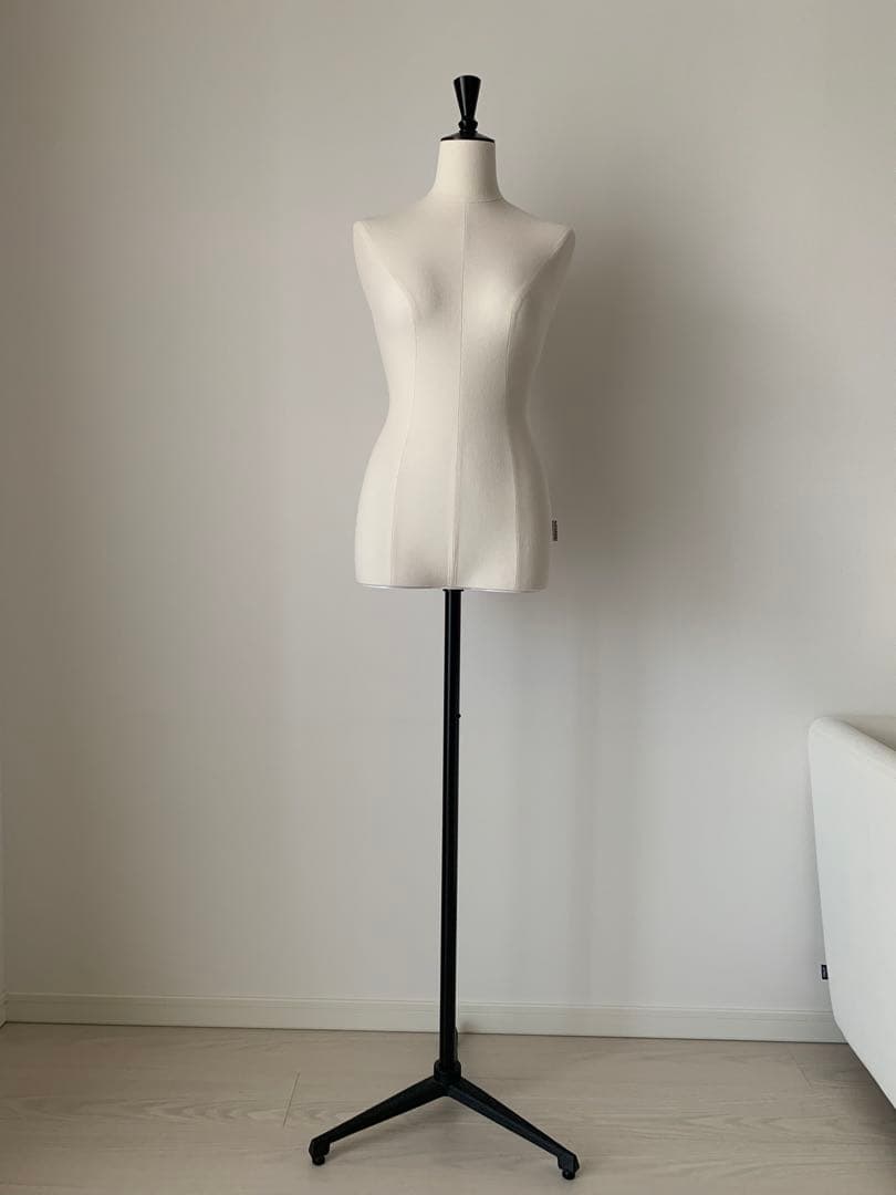 七彩 N-VALUE 女性用トルソー 布製 ブラックスタンド NANASAI