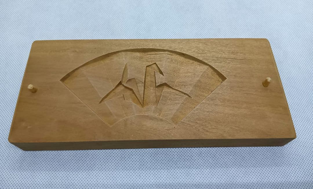 和菓子木型 #51 扇に鶴折り紙