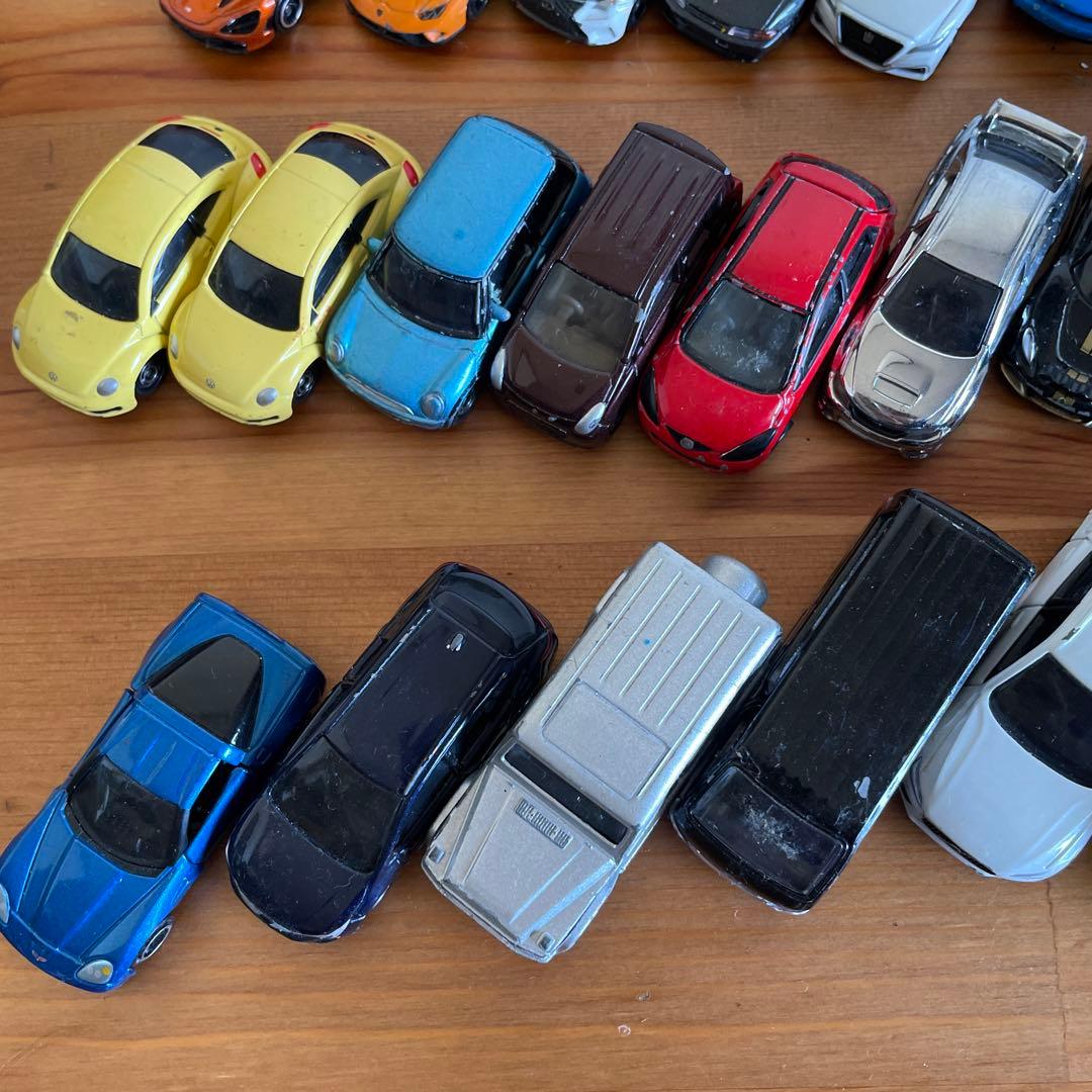 トミカ８２台セット販売