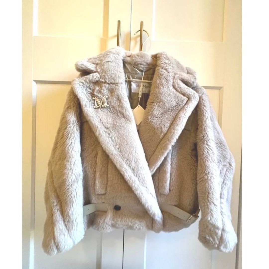 大人気 MaxMara マックスマーラ M字型クリスタルブローチ 新品未使用