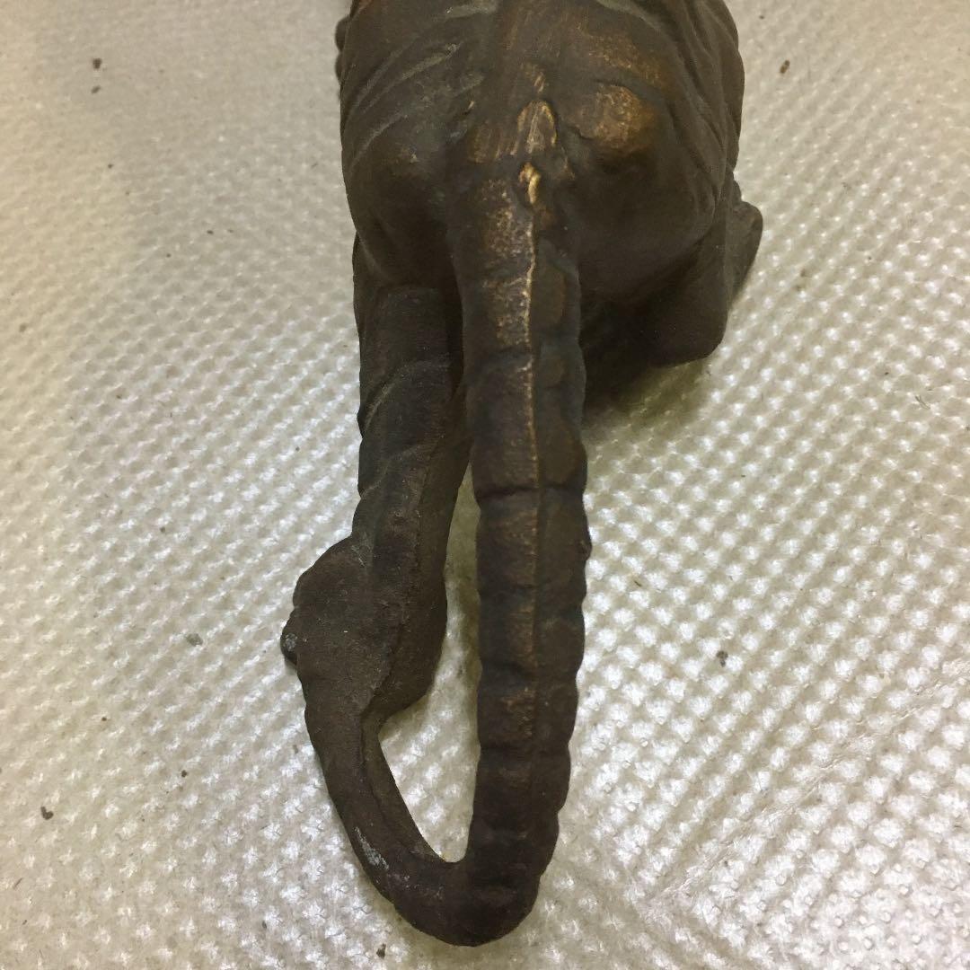 0715  虎  トラ  寅　干支　置物