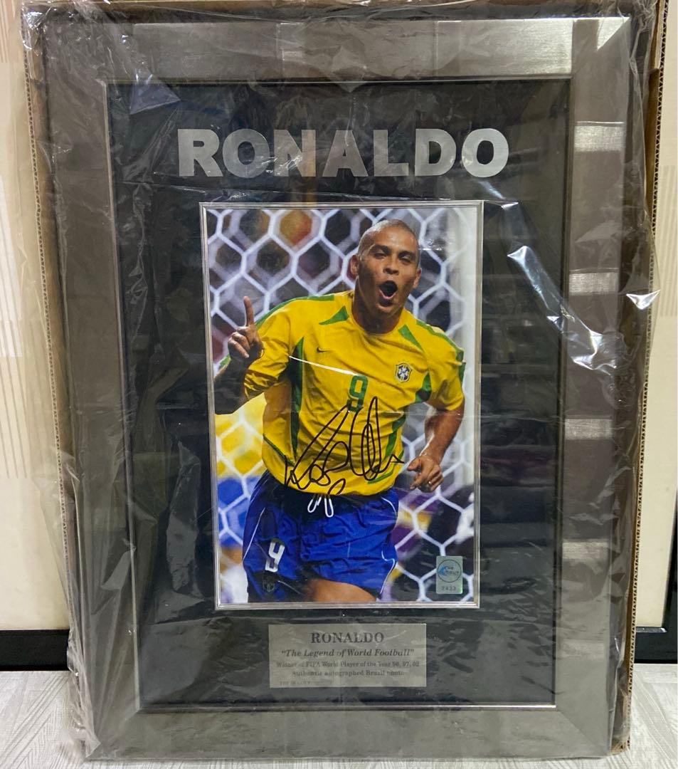 アキ◼️送料別◼️ロナウド直筆サイン入りフォト　額入り
