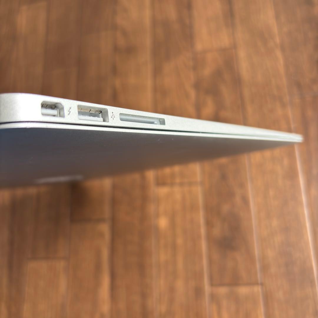 Macbook Air 2017モデル 13インチ　i5/8GB/256GB