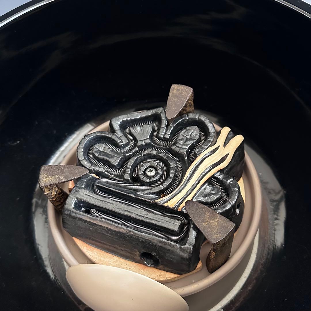 茶道具　電熱式　黒真塗　面取風炉　野々田製　敷板付　稽古　湯沸かし　釜　茶の湯