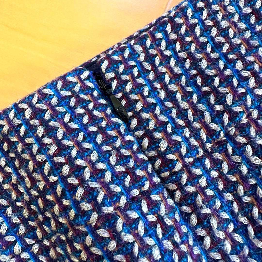 《美品》CHANEL ツイード　膝丈スカート　ウール　ライオン金具