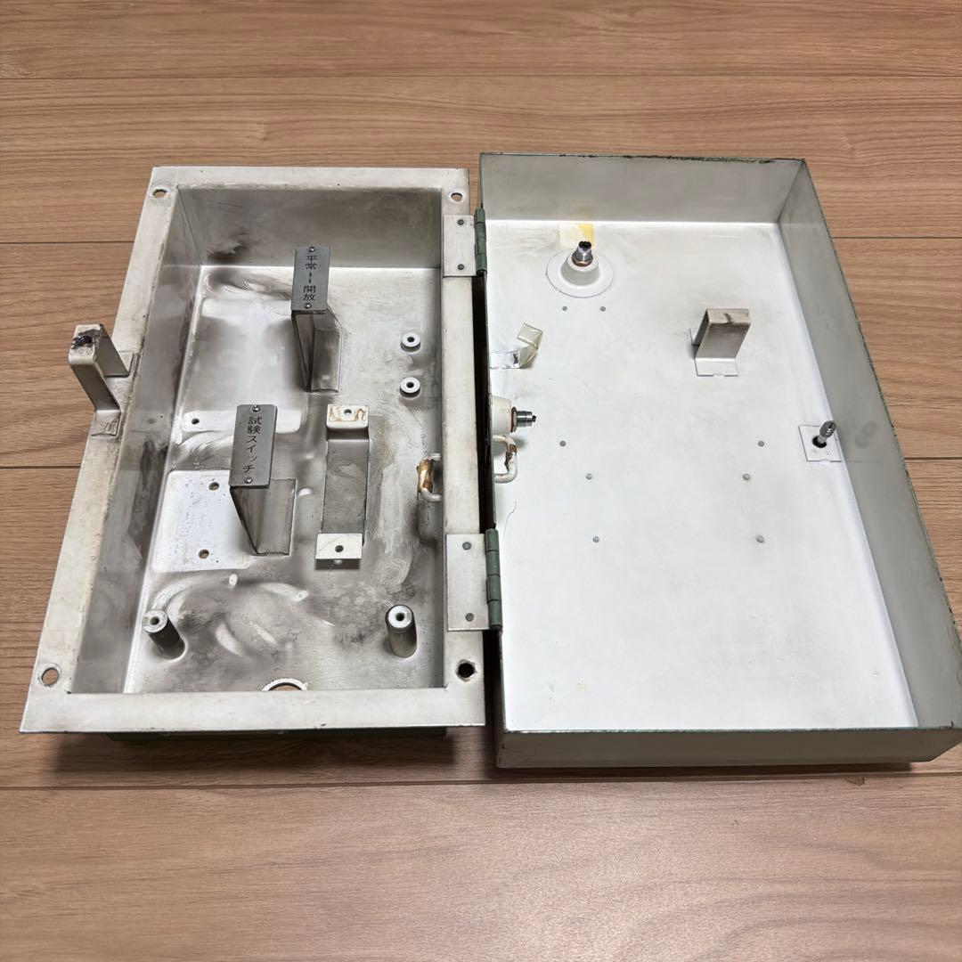 希少　東武1800系1819f 鉄道部品　戸閉保安切替スイッチ箱