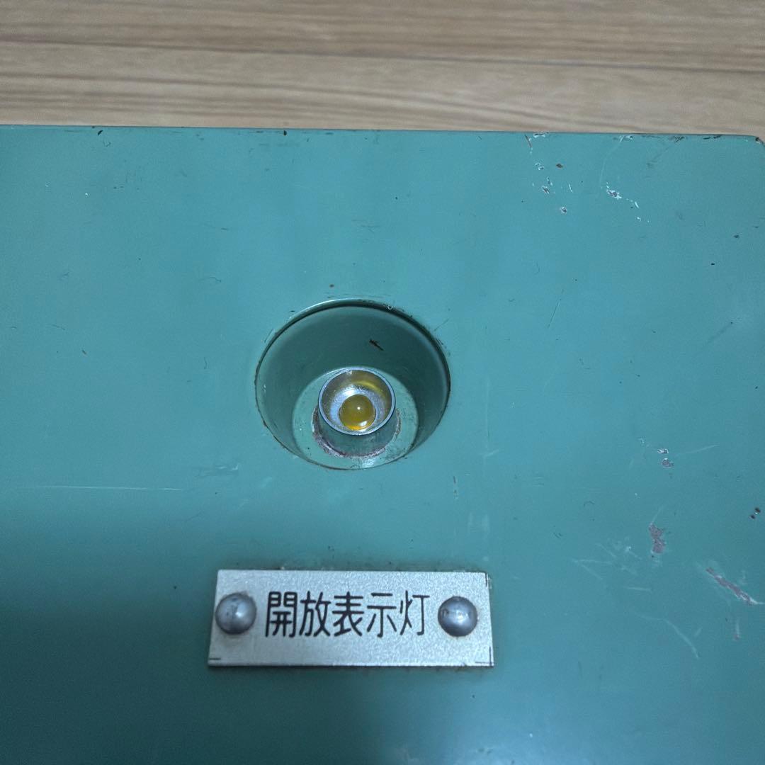 希少　東武1800系1819f 鉄道部品　戸閉保安切替スイッチ箱