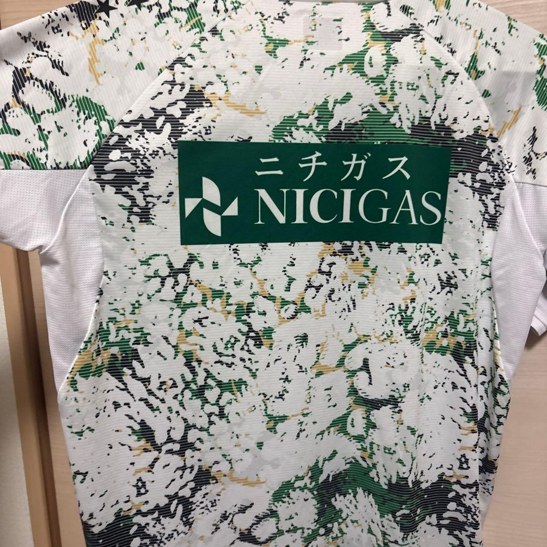 【勝利記念最終値下げ】東京ヴェルディ プラクティスシャツ 森田晃樹サイン入り