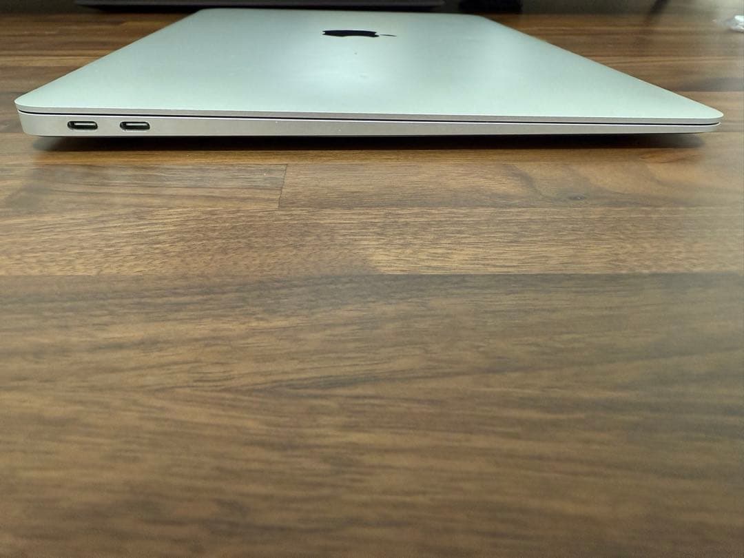 MacBookAir（2018)128GB 13inchRetinaディスプレイ