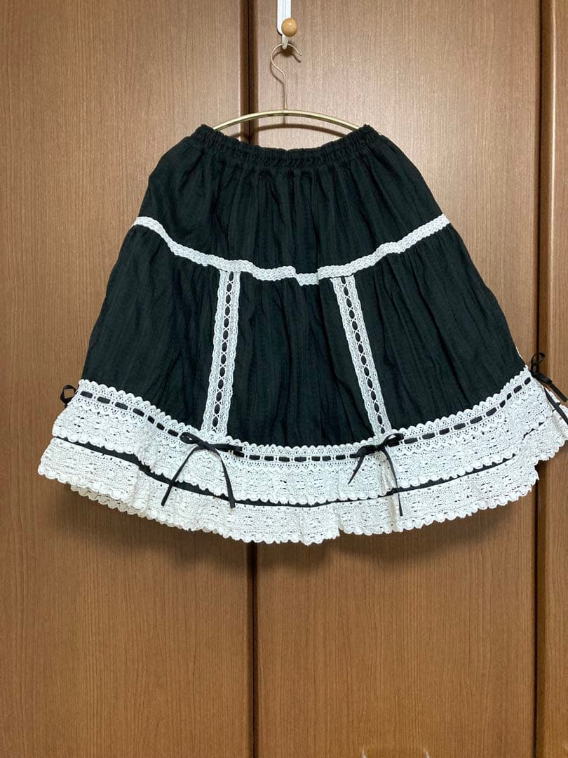 ベイビーザスターズシャインブライト　からみスカート　黒×白レース