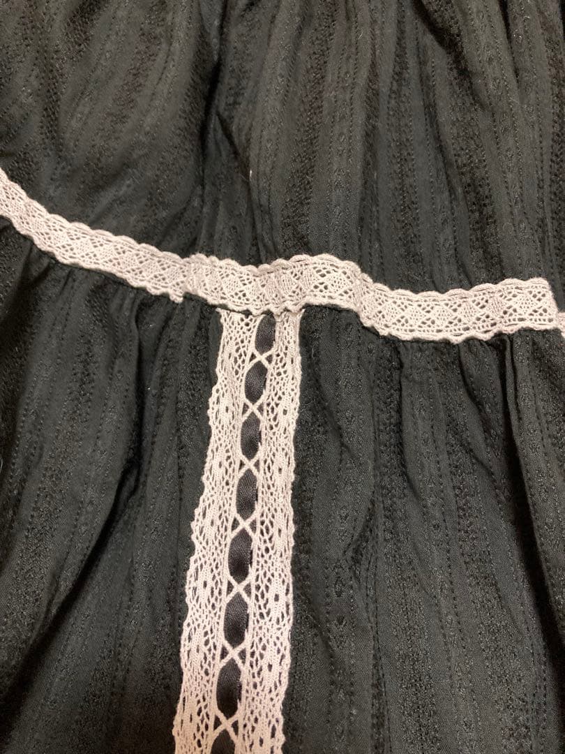 ベイビーザスターズシャインブライト　からみスカート　黒×白レース
