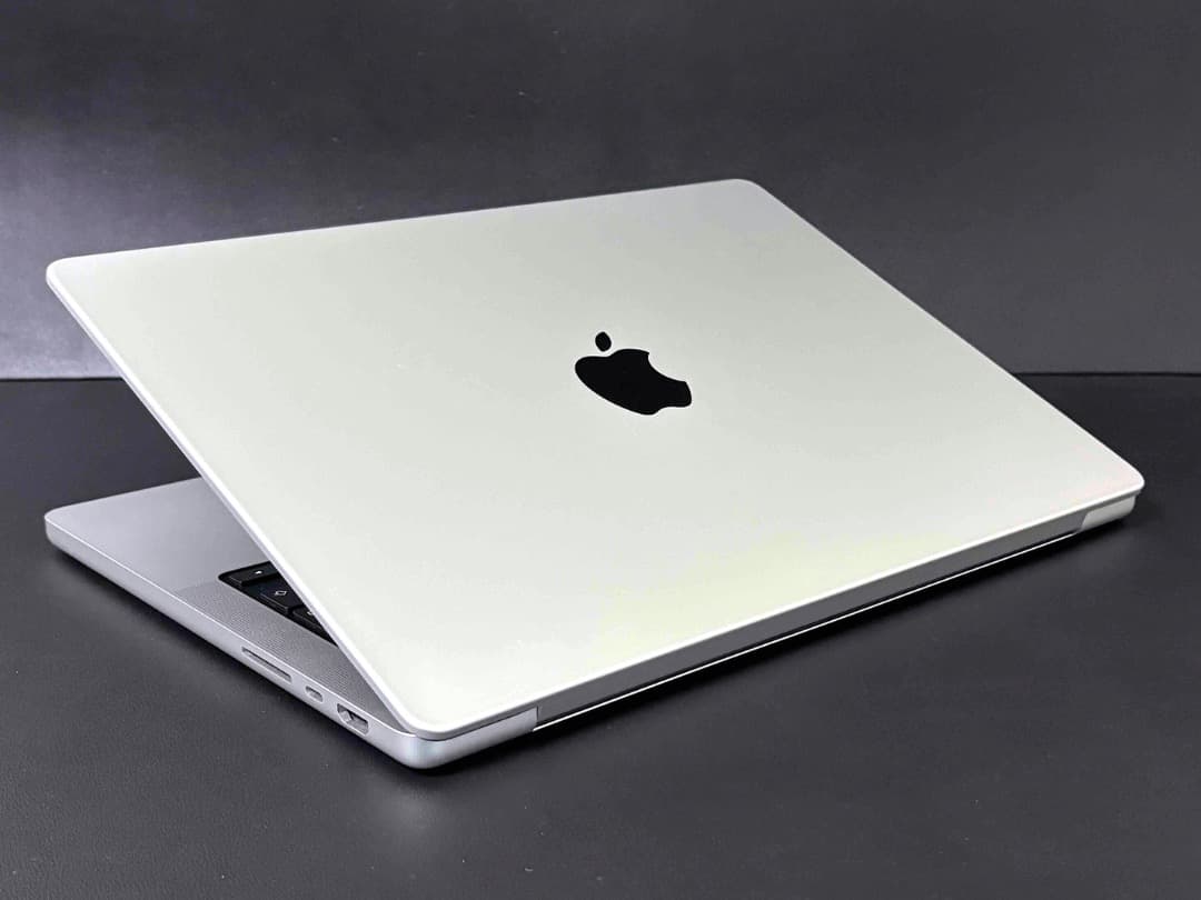 【美品】MacBook Pro (14インチ, 2021) M1Pro 32GB