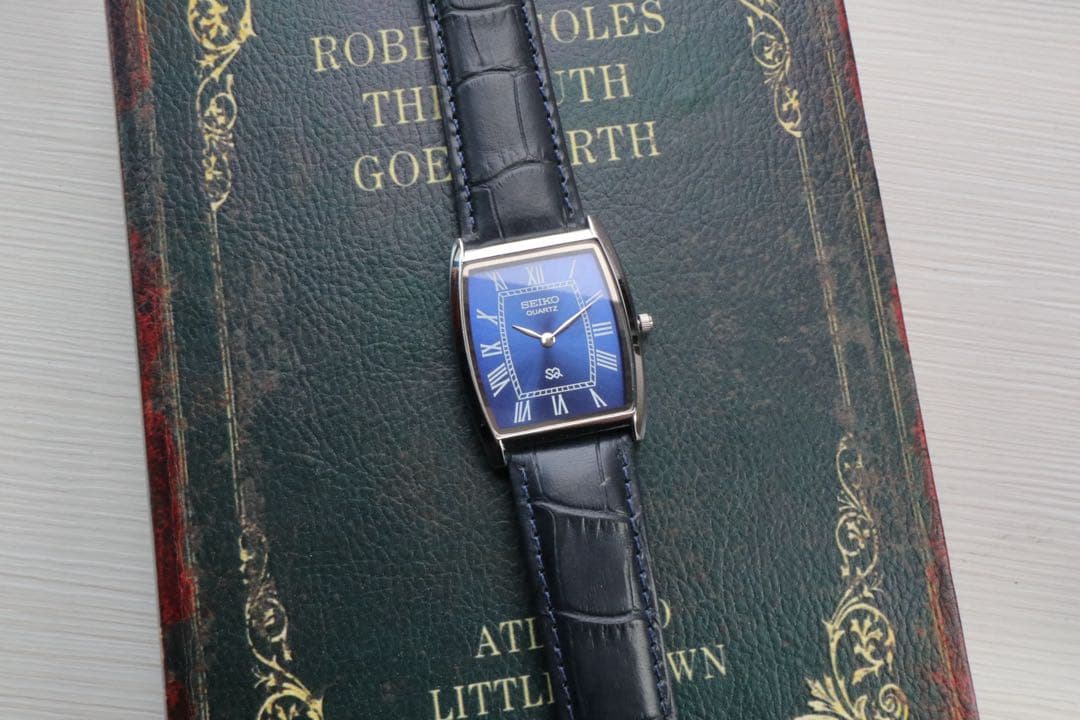 SEIKO tank トノー型 ブルー文字盤 稼動品