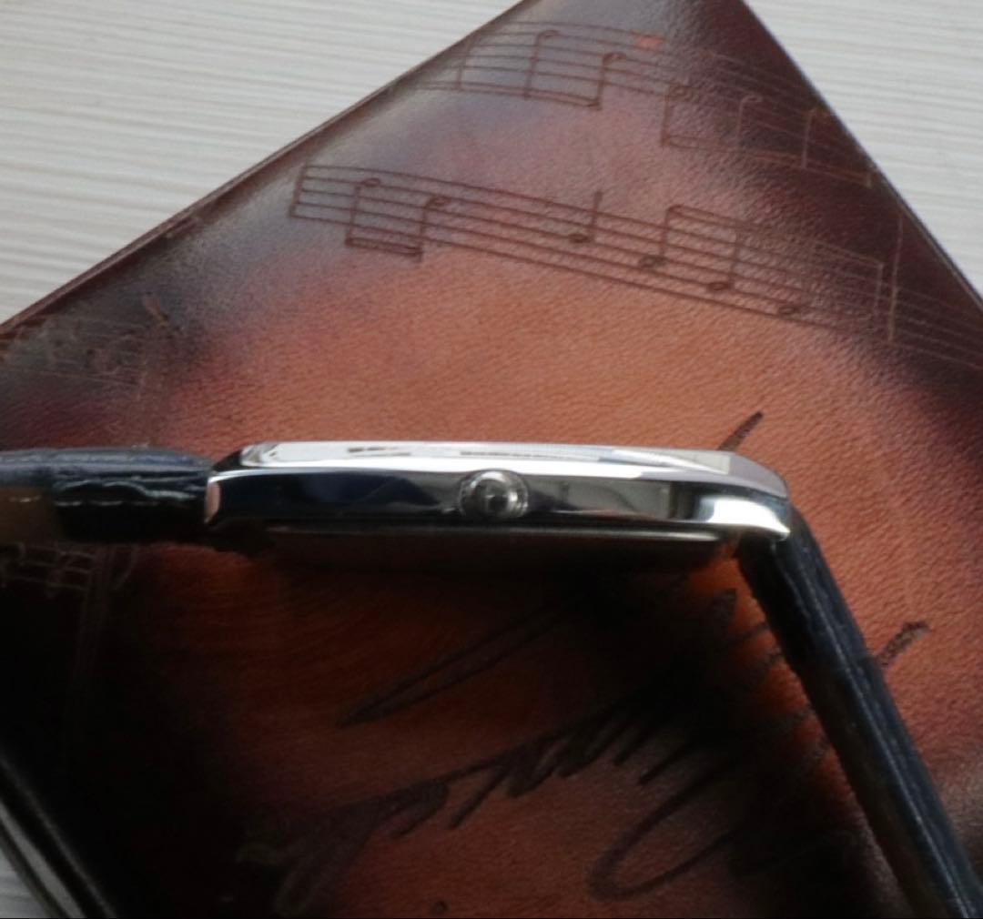 SEIKO tank トノー型 ブルー文字盤 稼動品