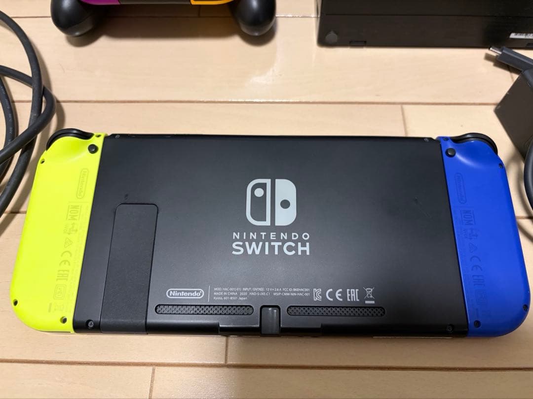 Nintendo Switch 本体　追加Joy-Con 持ち運びケース付き