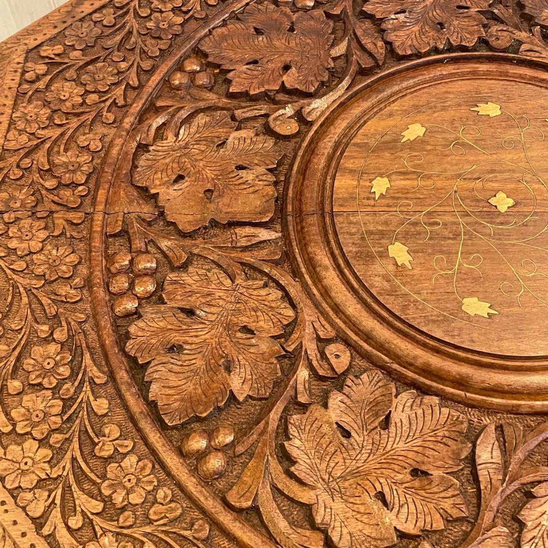 サイドテーブル　木製　木彫　アンティーク　住まい　机　美術品　工芸品