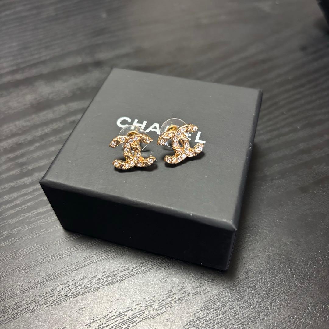 CHANEL ピアス