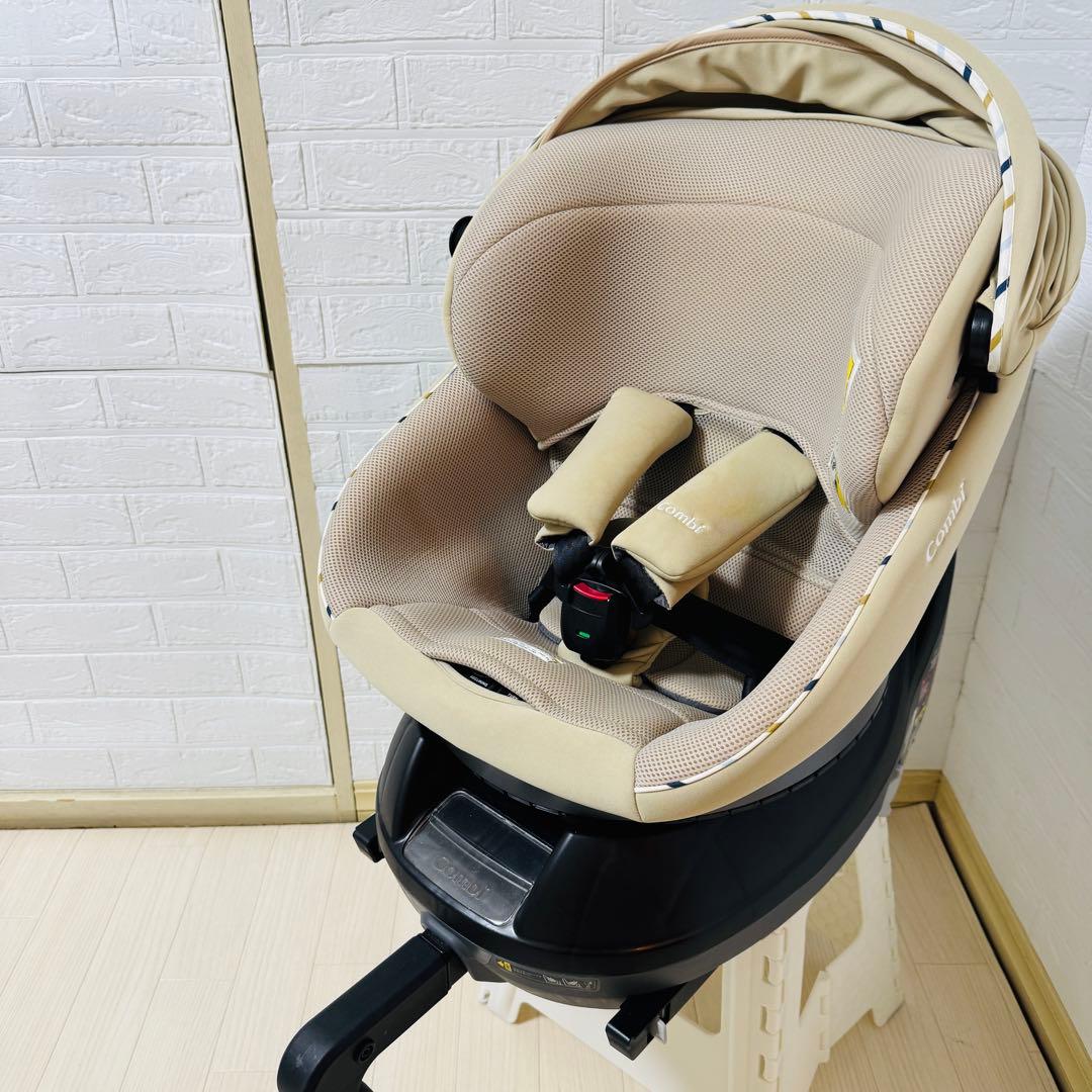 ✨ほぼ新品✨コンビ チャイルドシート クルムーヴスマートisofix ベージュ