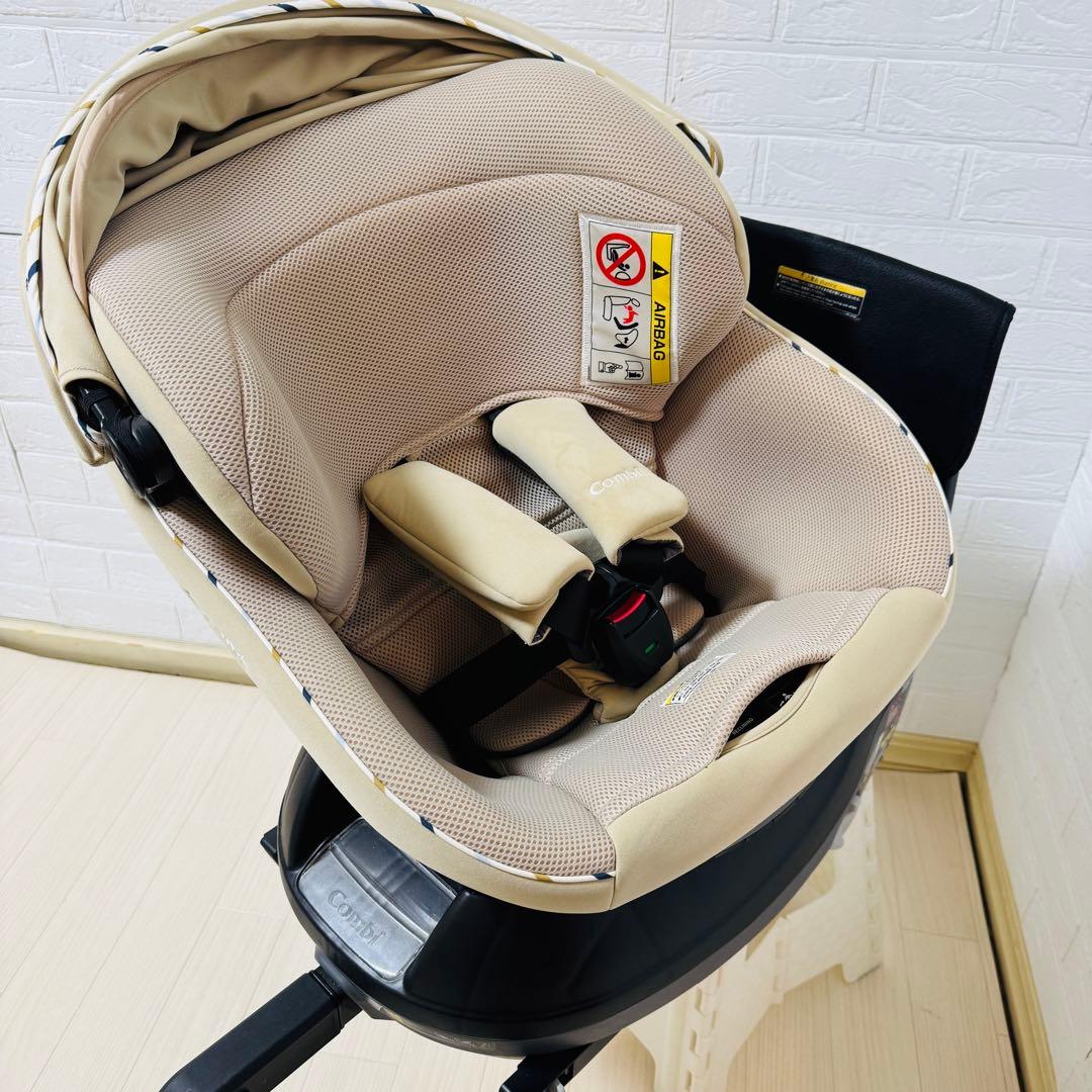 ✨ほぼ新品✨コンビ チャイルドシート クルムーヴスマートisofix ベージュ