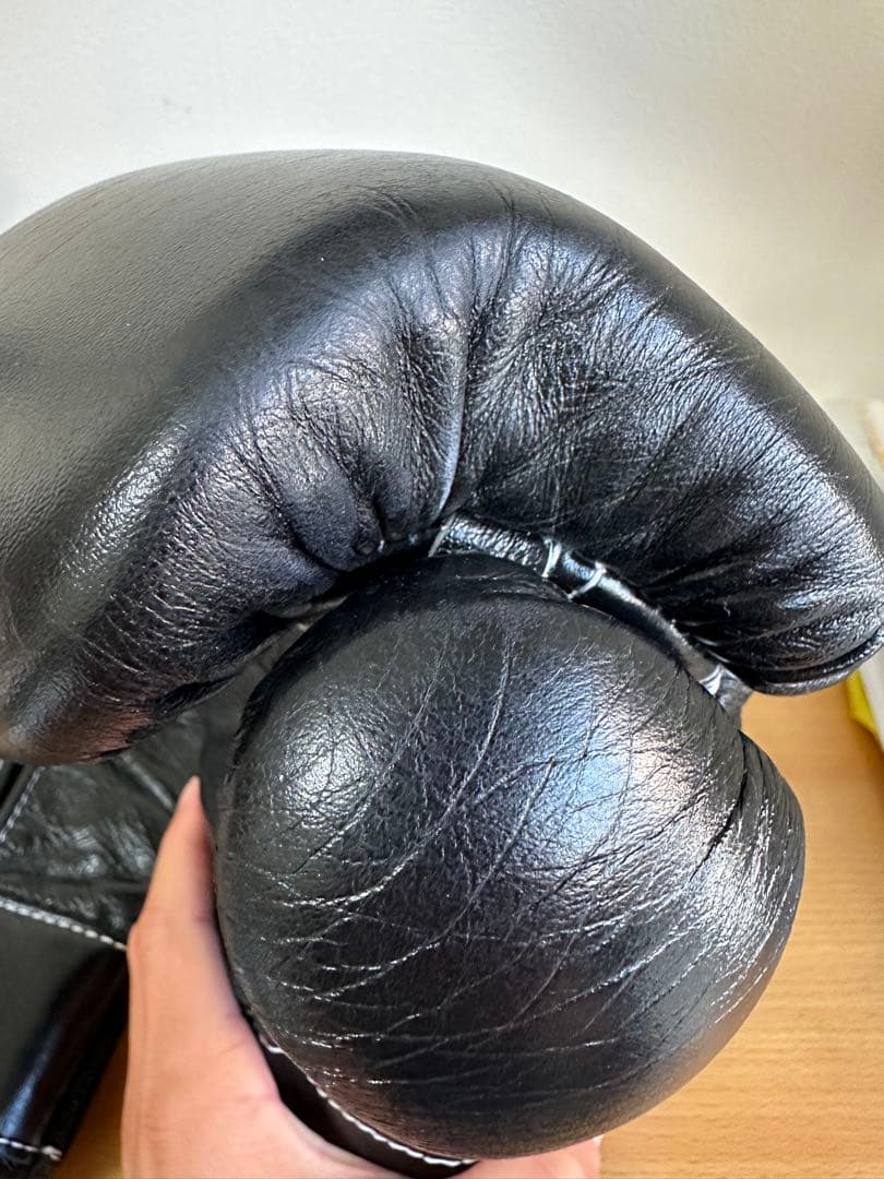 Winning ボクシンググローブ 8oz 黒