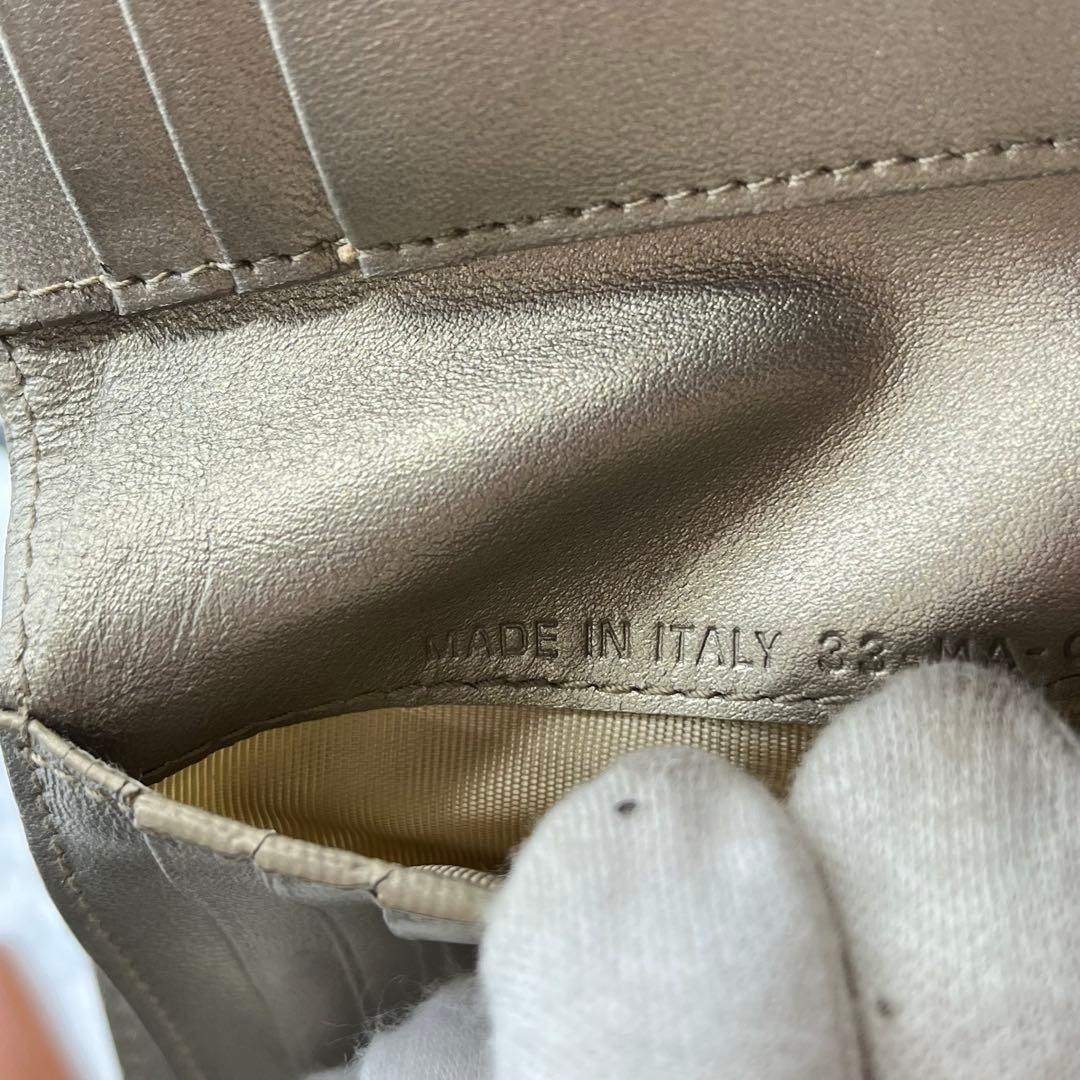 【美品】クリスチャンディオール 二つ折り財布 カナージュ ロゴ金具 レザー