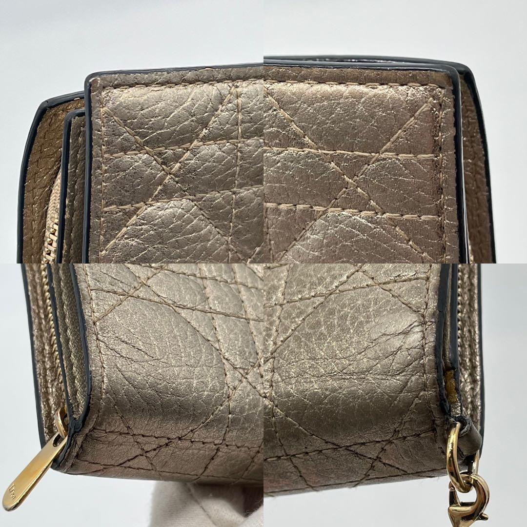 【美品】クリスチャンディオール 二つ折り財布 カナージュ ロゴ金具 レザー