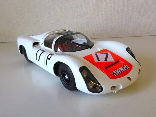 特価 exoto (1/18) ポルシェ 910 #17