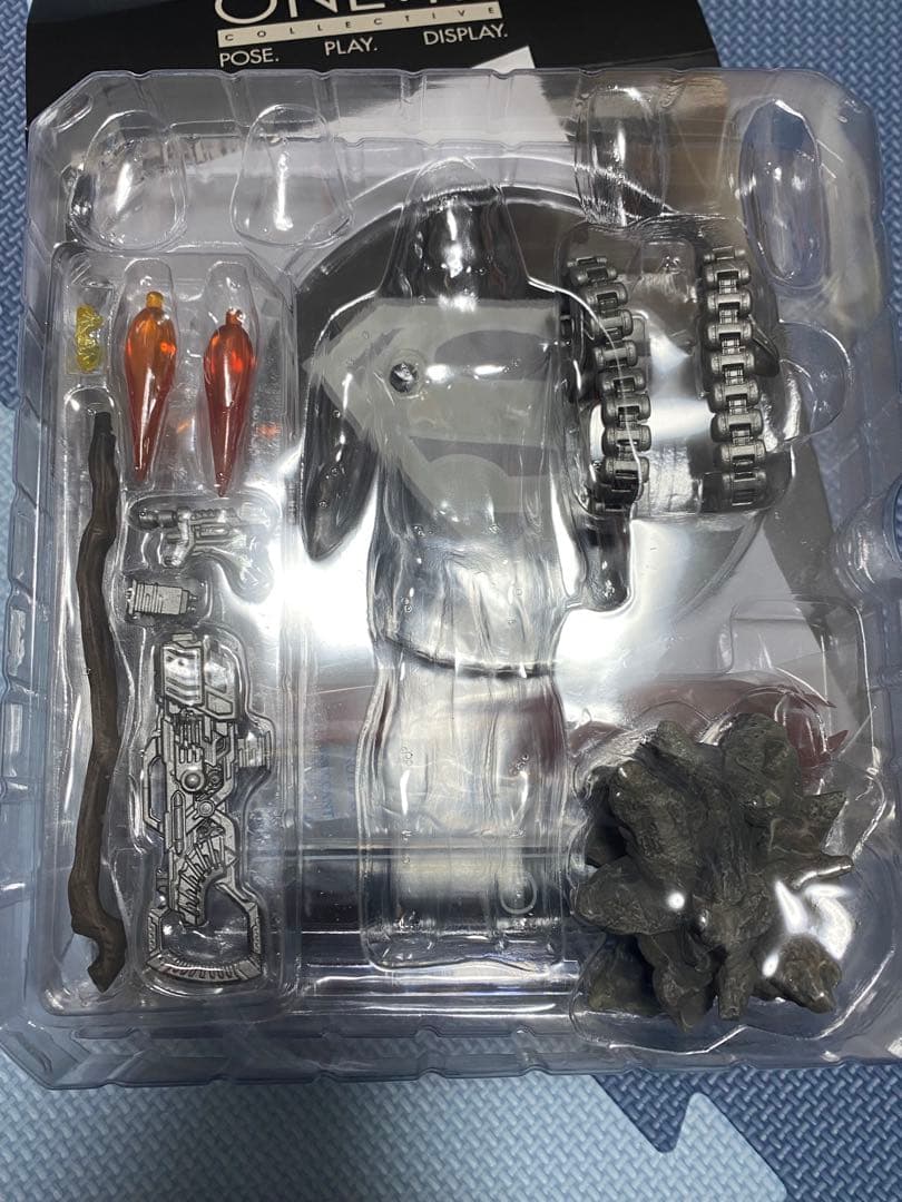 mezco スーパーマン リカバリースーツ