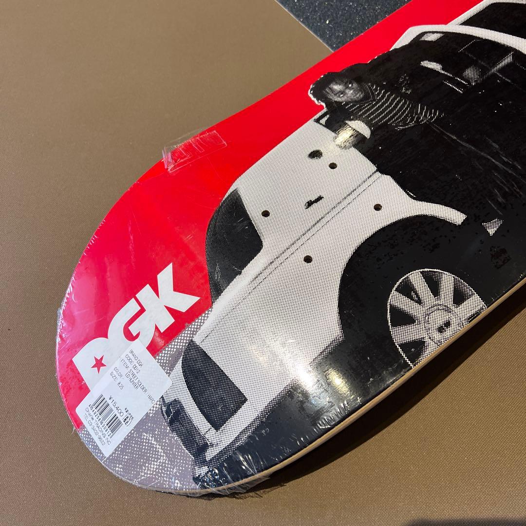 DGK HAROLD HUNTER 8.25インチ　デッキテープ付き