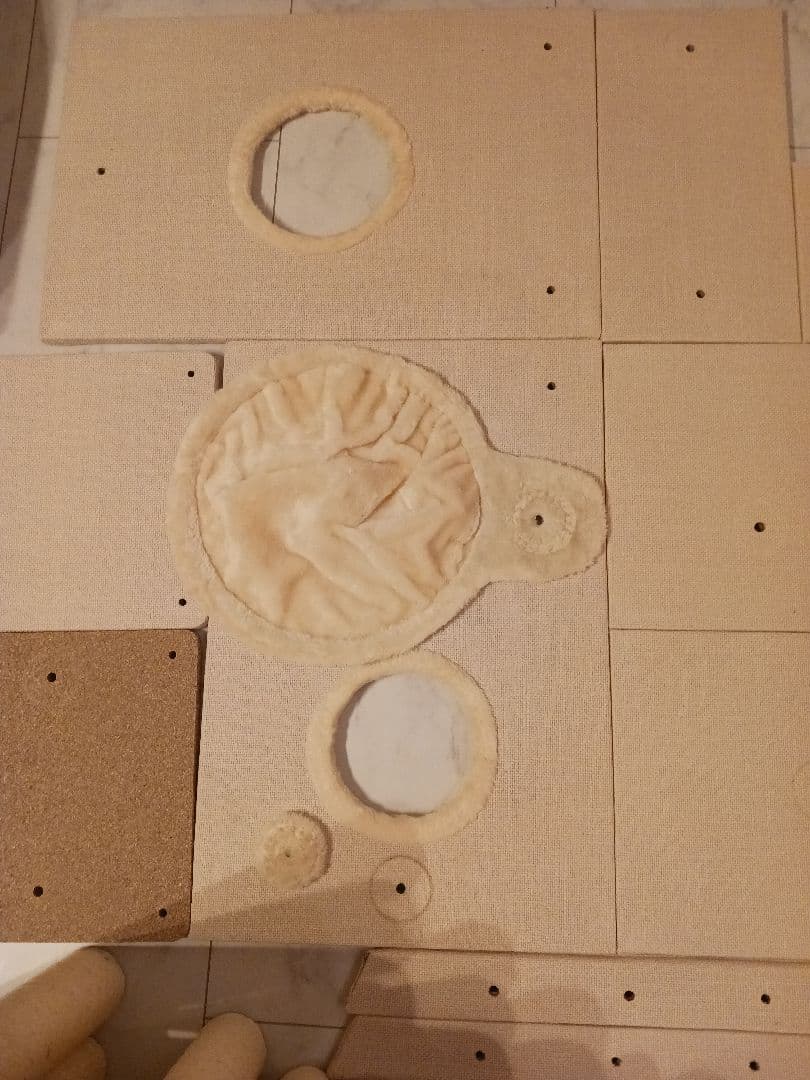 ちぃ 突っ張り型キャットタワー CCCT-4060T