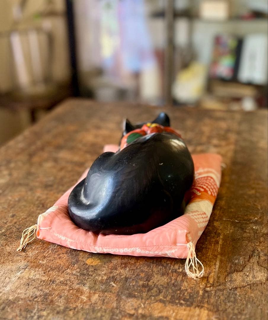 時代　アンティーク　黒猫　眠り猫　置物　レトロ　古道具　縁起物