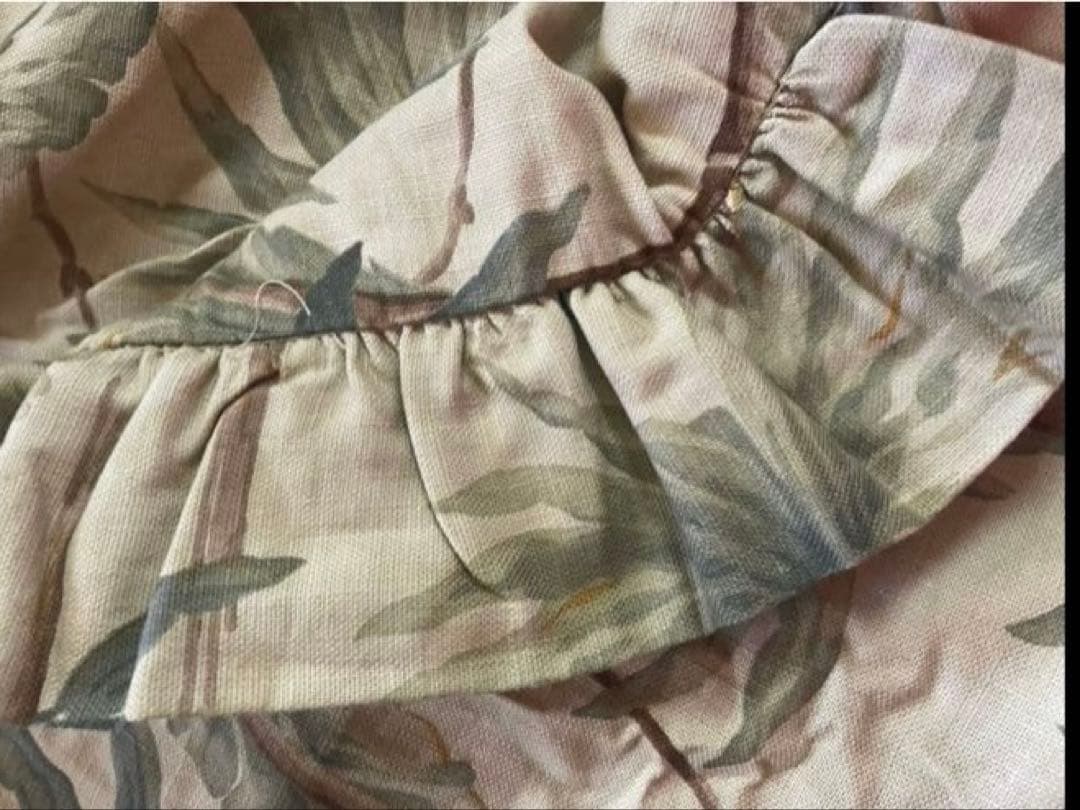 新品未使用✳︎ラルフローレンホーム✳︎フリル付✳︎南国柄✳︎65cm角✳︎クッションカバー