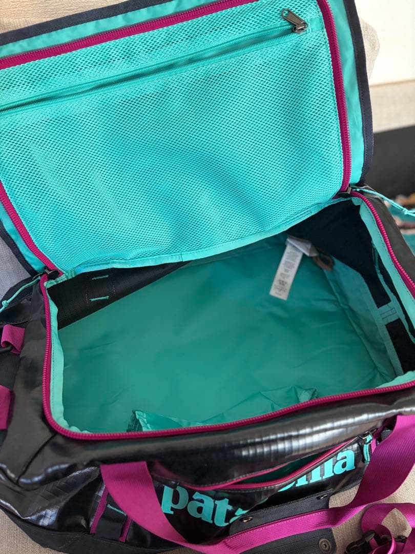 patagonia ボストンバッグ 2WAY 黒/ピンク