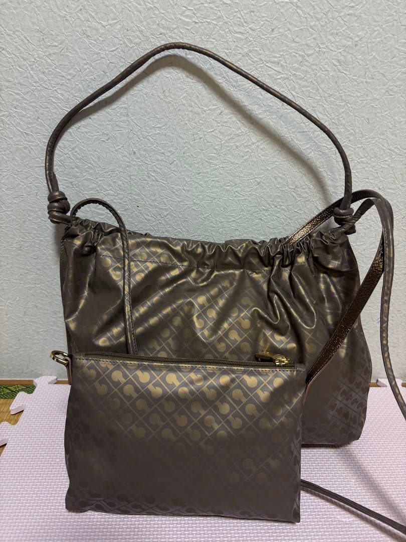 mitsurinさま用 ゲラルディーニ☆ソフティ☆ショルダーバッグ☆ポーチ付き