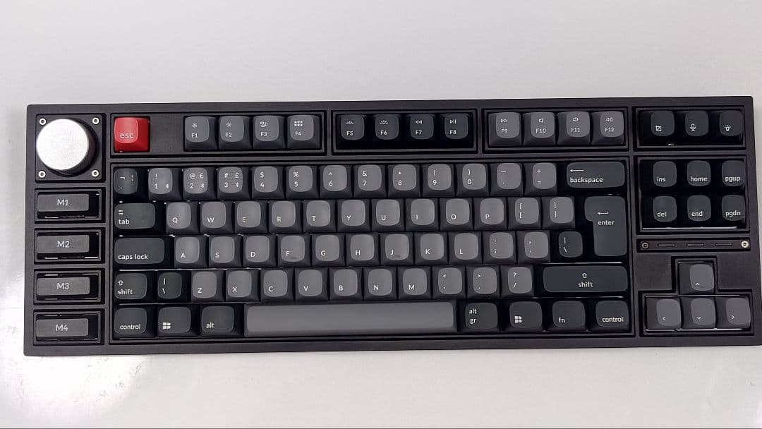 Keychron Q3 Pro SE - カスタムメカニカルキーボード