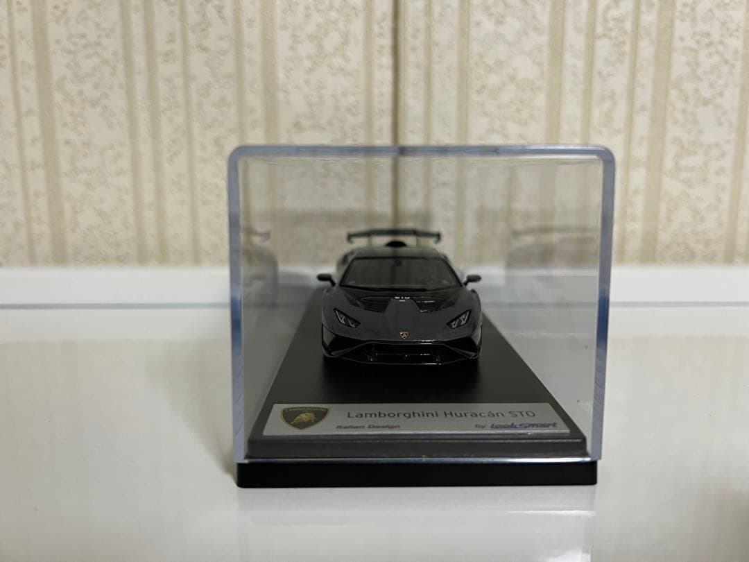 1/43 ルックスマート　ランボルギーニ　ウラカン　sto