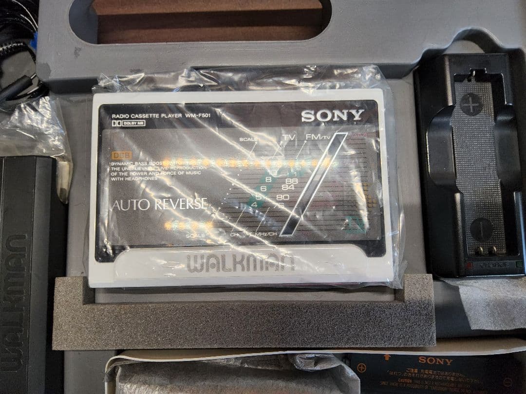 【未使用品 超レア】 SONY ウオークマン WM-F501 ホワイト ジャンク