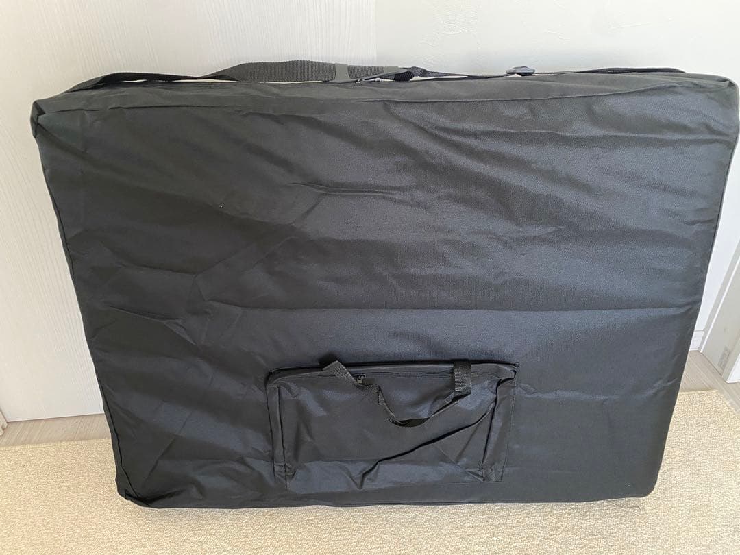 折りたたみ式　マッサージベッド、胸当て、フェイスマットのセット