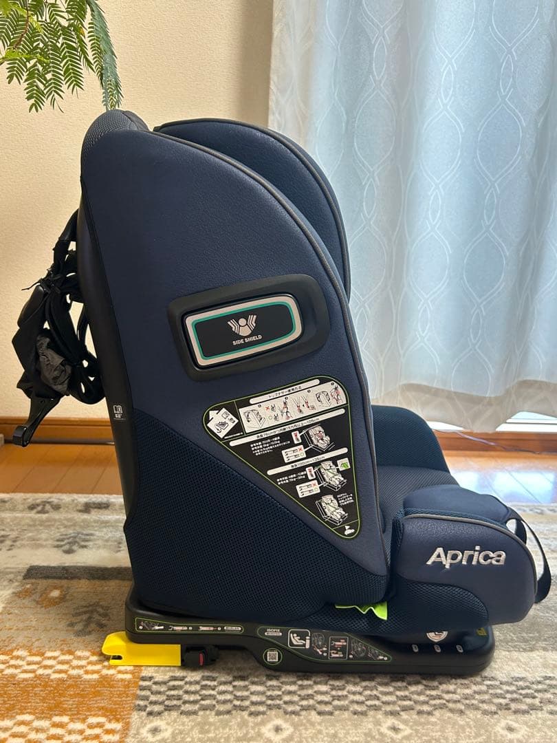 極美品 アップリカ フォームフィット セーフティプラス ISOFIX
