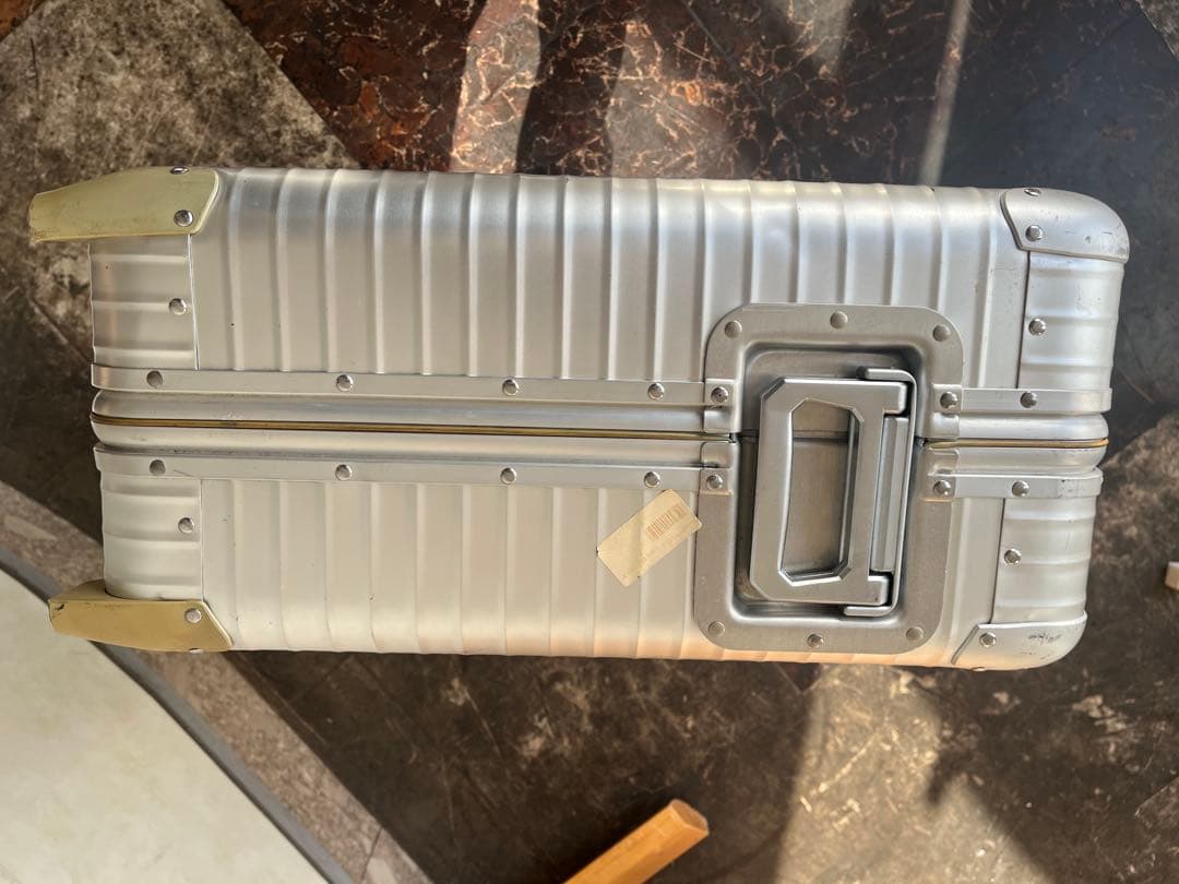 RIMOWAリモア 931.77トパーズ4輪 プルタブ 104L 訳あり