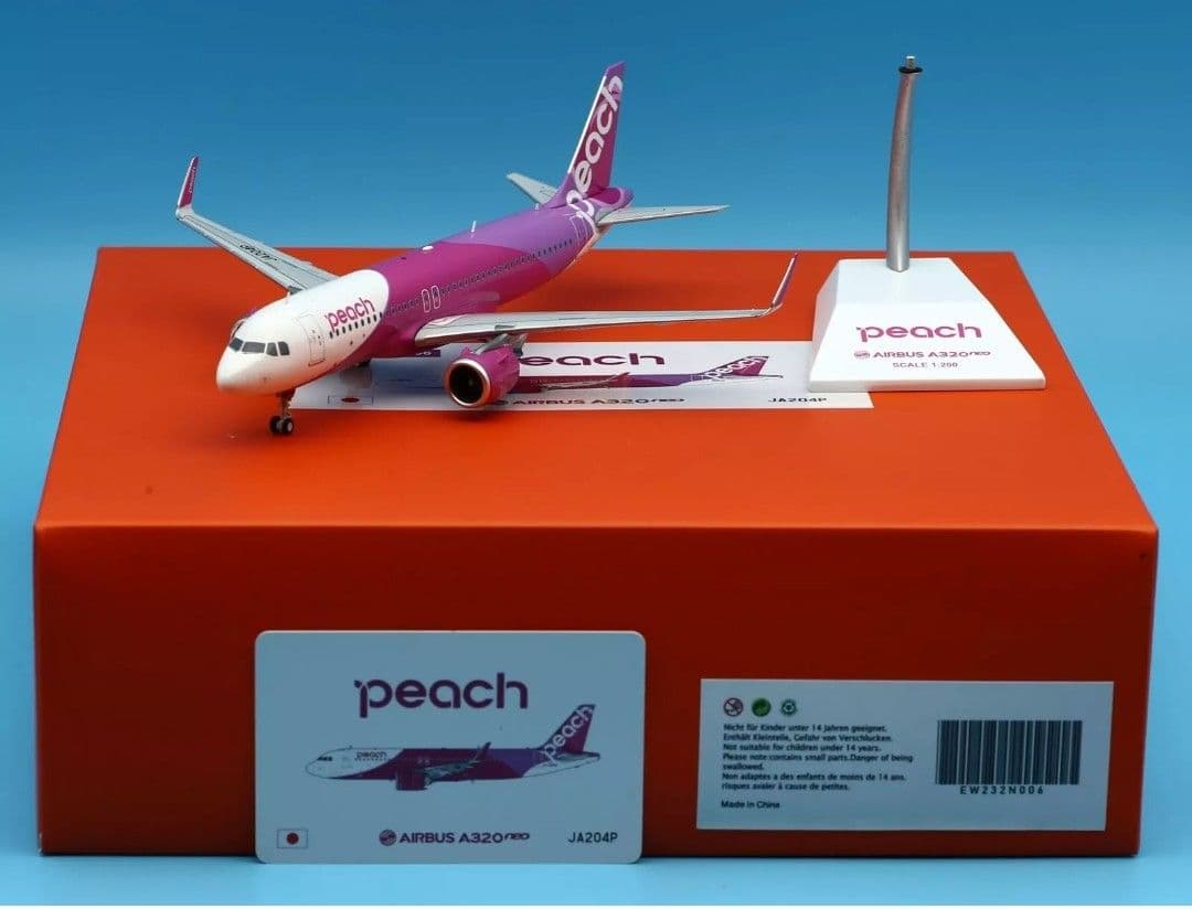 （未使用）1/200 ピーチ A320neo 旅客機（ダイキャスト）