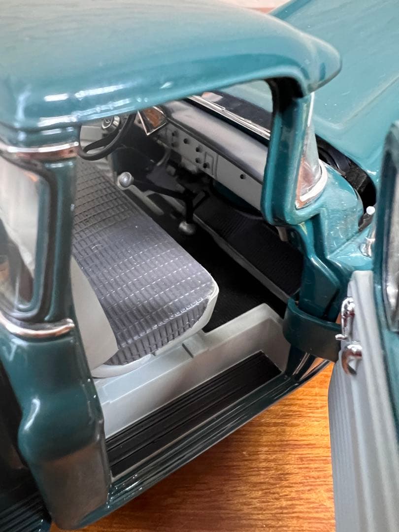 No197 ミニカー1/24 CHEVROLET APACHE PICKUP