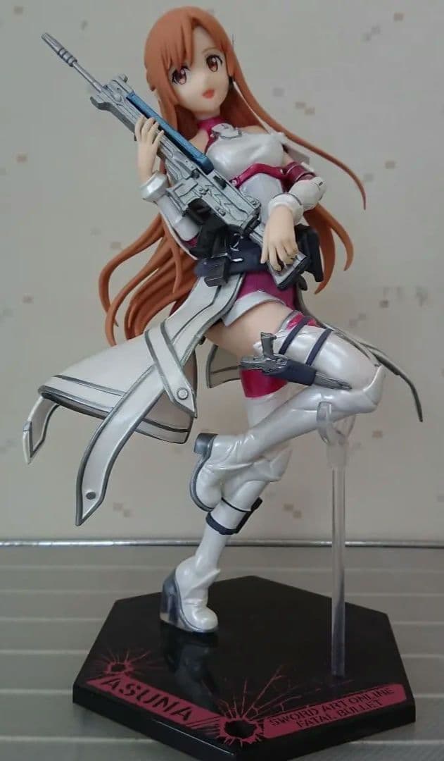 SAO フィギュア(アスナ)&クッション(アスナ、アリス、シノン)セット