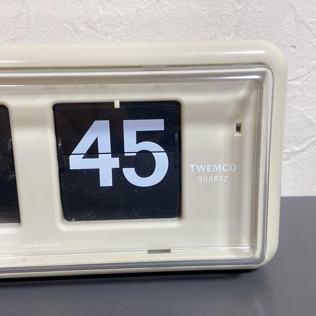 TWEMCO パタパタ時計　クオーツ　クリーム色
