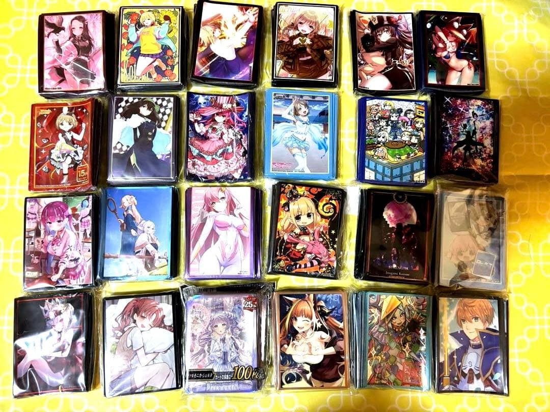 【大量】キャラクタースリーブ&プレイマット まとめ売り　約130個セット