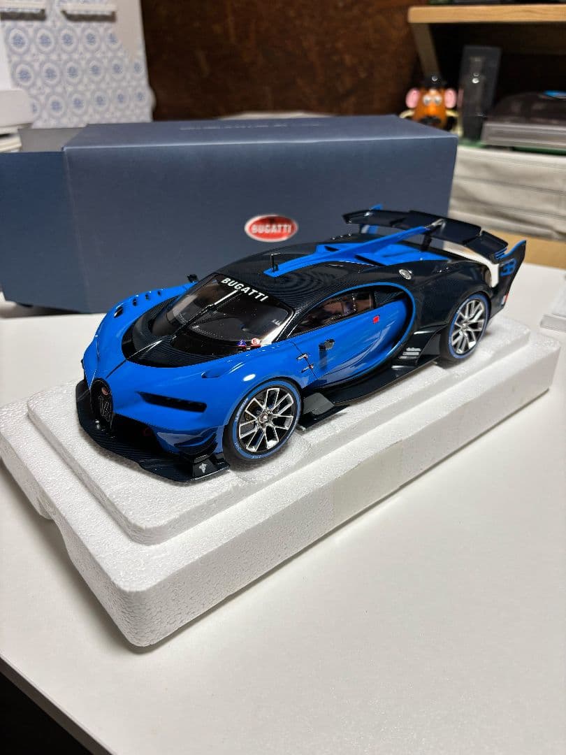 オートアート　ブガティグランツーリスモ　1/18　値段交渉あり！