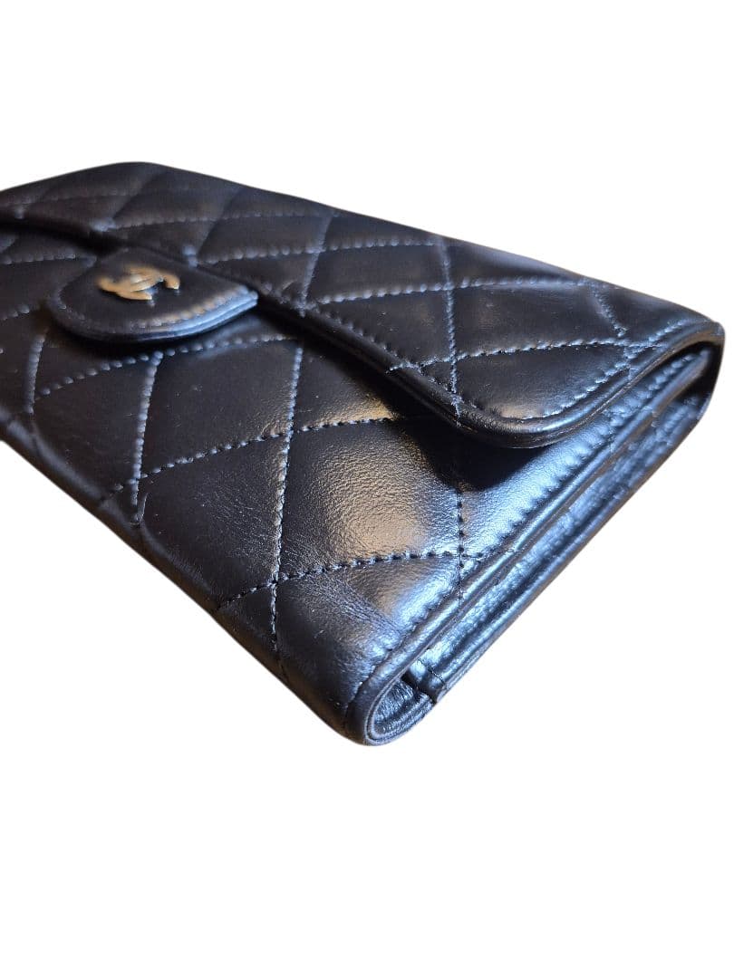 CHANEL　シャネル　マトラッセ　ラムスキン　長財布