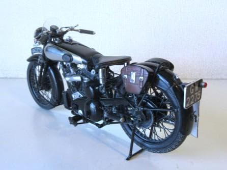 特価 MINICHAMPS 1/12 ブラフ シューペリア SS100 ロレンス